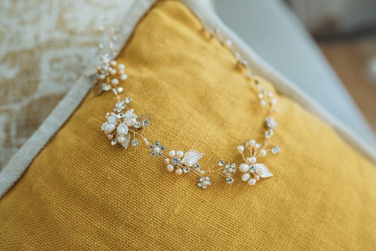 Schmuck für die Brautfrisur
