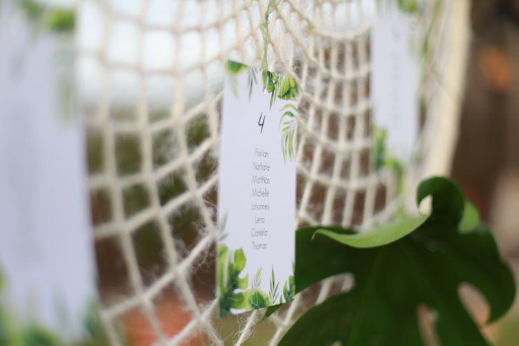 Sitzplan als Traumfänger, Tischkarten im Greenery Style