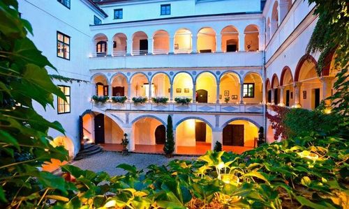 Schloss Ernegg - Hochzeitslocation aus Lonitzberg